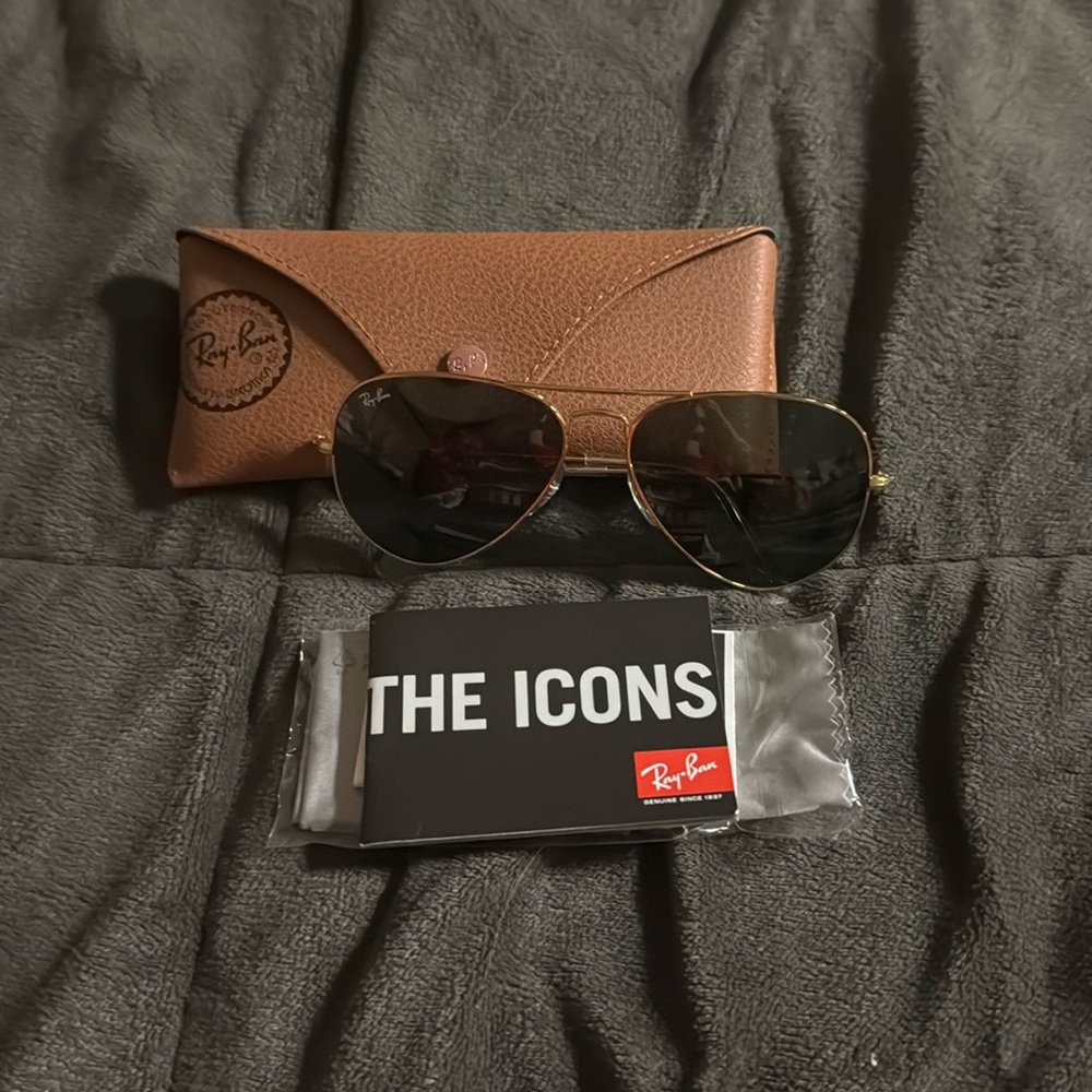 *NEW* Ray-Ban Aviators
